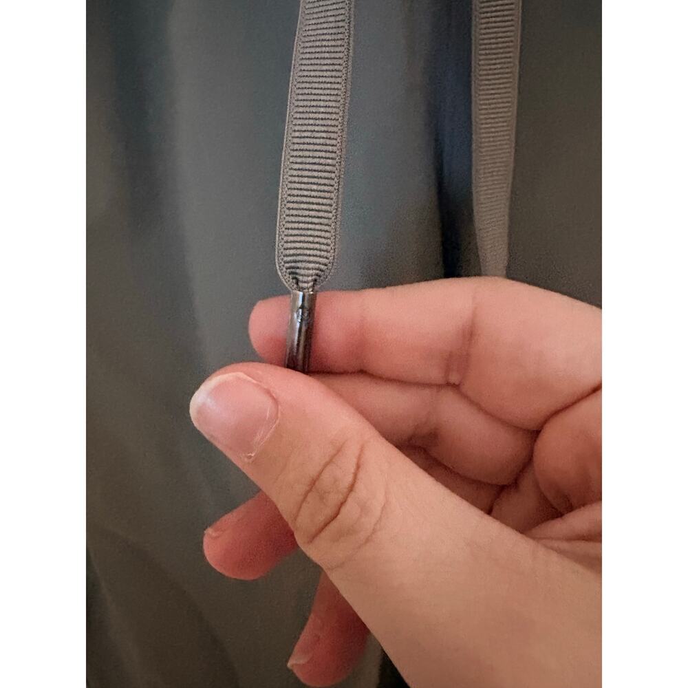 Lululemon on The Fly Pant Size 4 - Picture 4 of 7